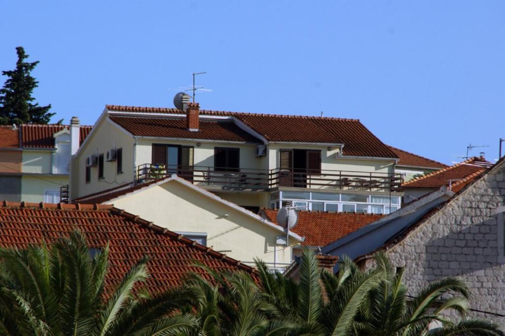 Fresh Apartments Dar Orlic Trogir Exterior foto